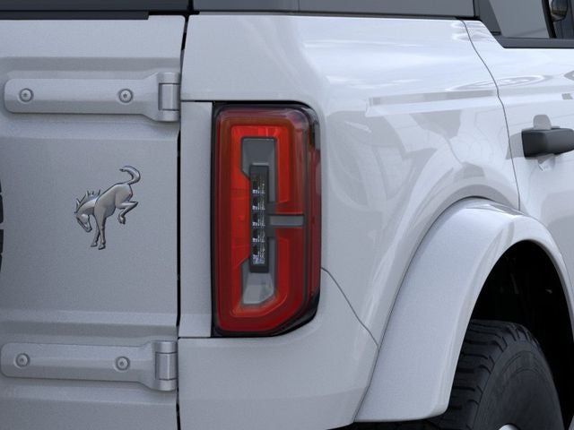 2026 Ford Bronco Outer Banks BRONCO DARK DRAIL PACKAGE
