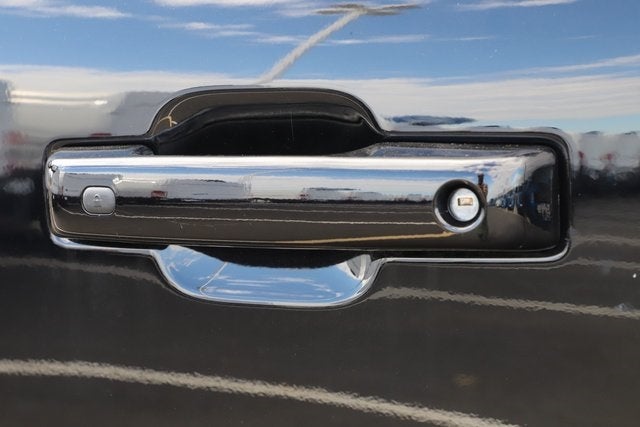 2025 Ford F-150 Lightning Platinum