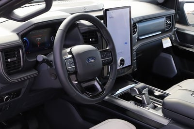 2025 Ford F-150 Lightning Platinum