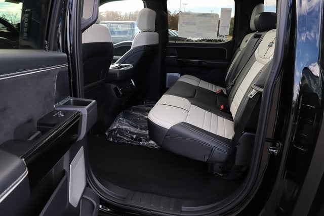 2025 Ford F-150 Lightning Platinum