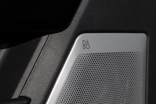 2025 Ford F-150 Lightning Platinum