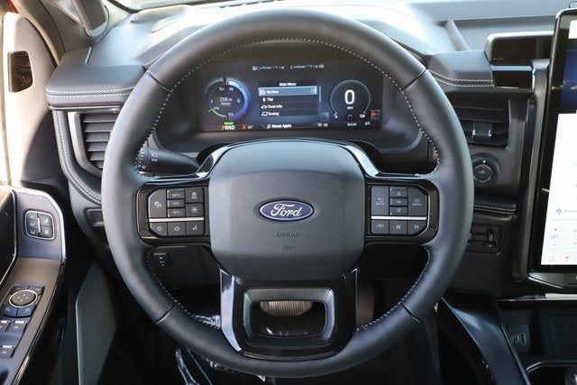 2025 Ford F-150 Lightning Platinum