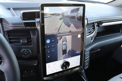 2025 Ford F-150 Lightning Platinum