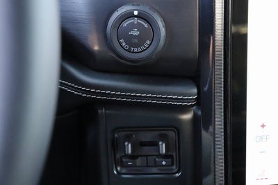 2025 Ford F-150 Lightning Platinum