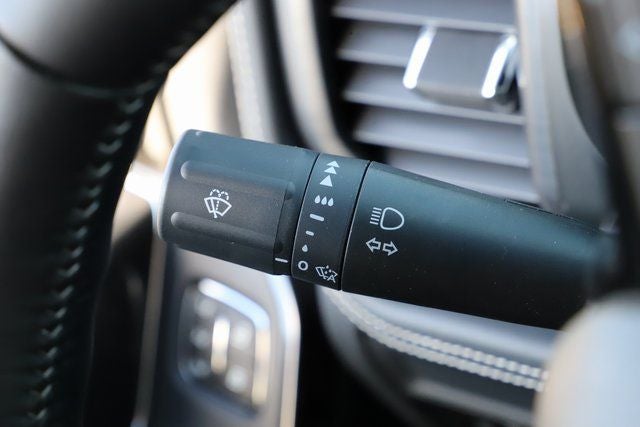 2025 Ford F-150 Lightning Platinum