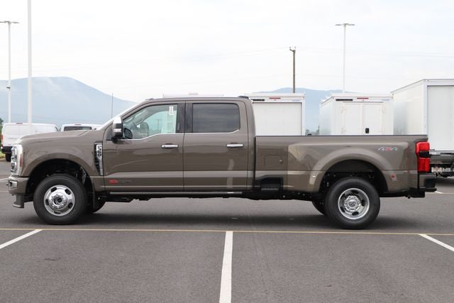 2026 Ford F-350SD Platinum DRW