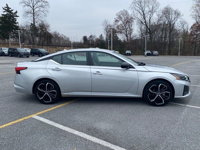 2024 Nissan Altima SR