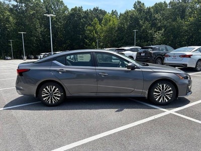 2026 Nissan Altima SV