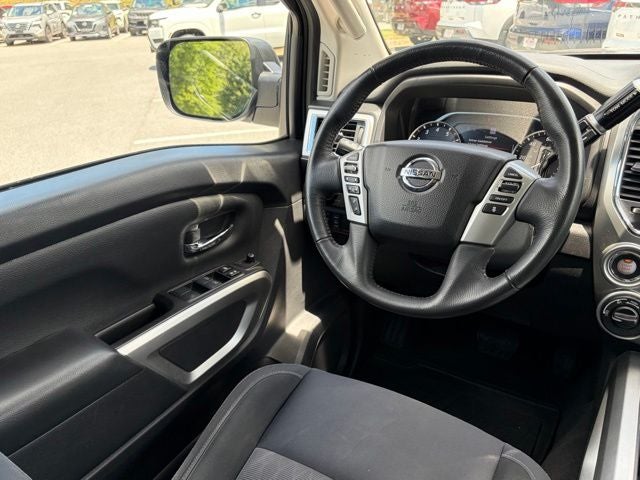2021 Nissan Titan SV 4x4