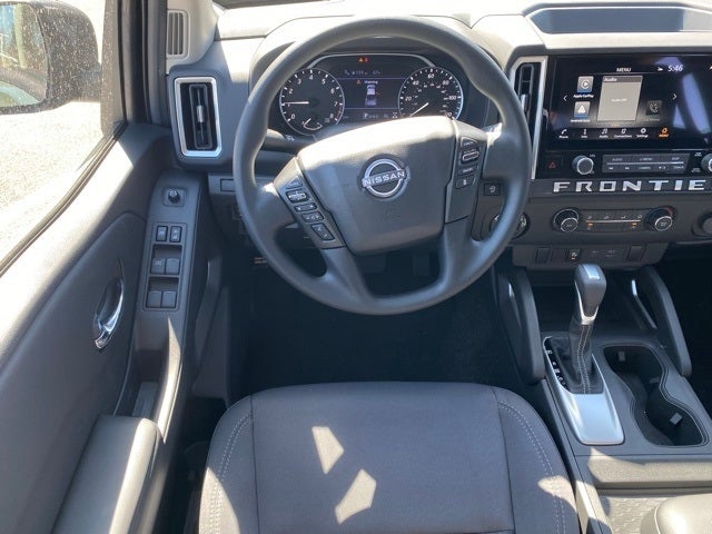 2025 Nissan Frontier Crew Cab SV
