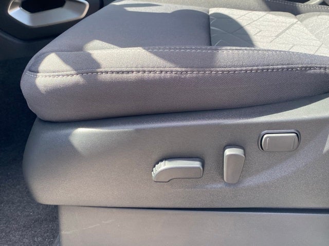 2025 Nissan Frontier Crew Cab SV