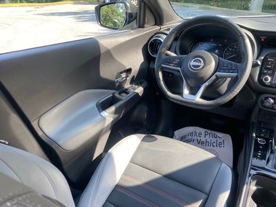 2022 Nissan Kicks SR