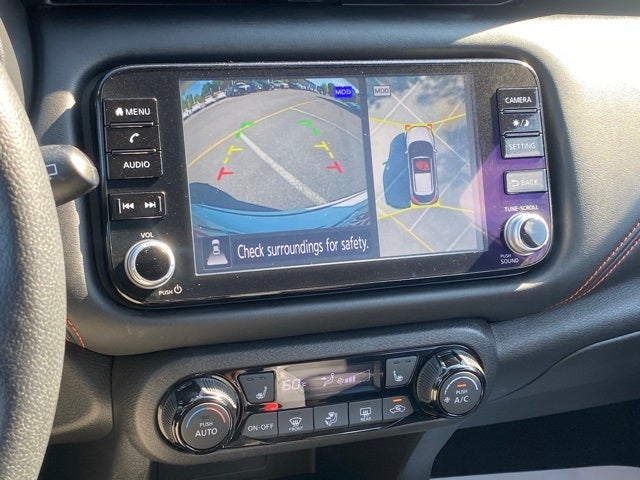 2022 Nissan Kicks SR