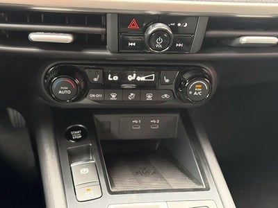 2027 Nissan Kicks SV