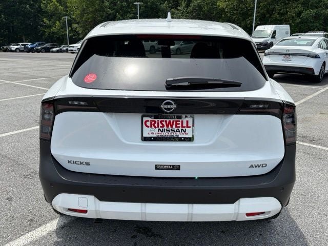 2025 Nissan Kicks SV