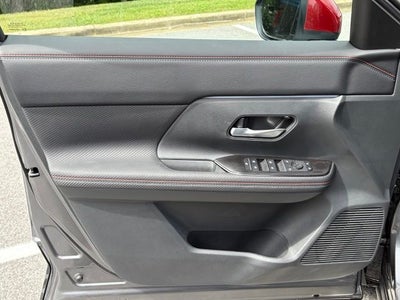 2027 Nissan Kicks SR