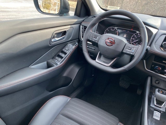 2025 Nissan Rogue Rock Creek®