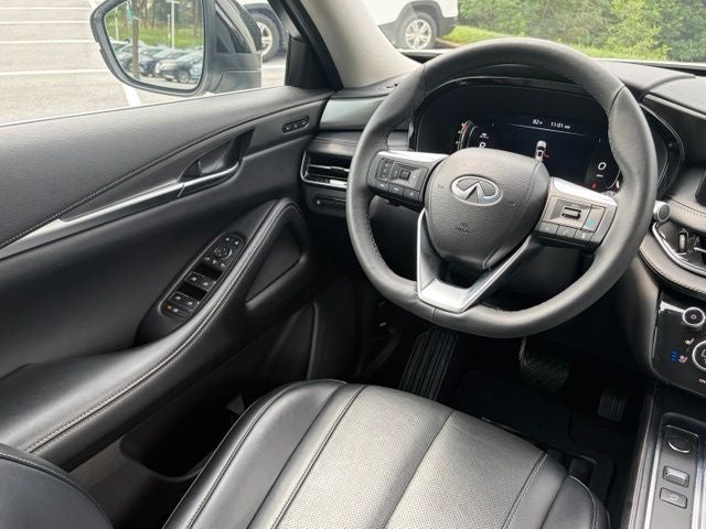 2023 INFINITI QX60 LUXE AWD