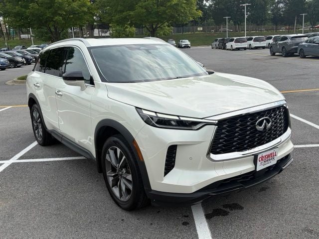 2023 INFINITI QX60 LUXE AWD