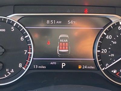 2025 Nissan Pathfinder SV