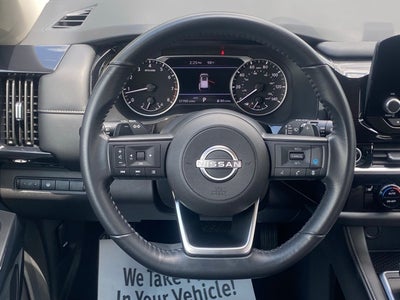 2024 Nissan Pathfinder SV