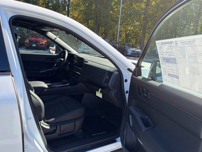 2026 Nissan Pathfinder Rock Creek®