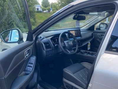 2025 Nissan Rogue Platinum