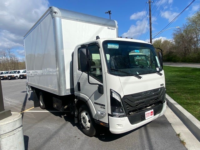2025 Isuzu NPR-HD 3F254 132.5" Wheelbase