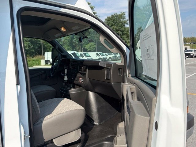 2026 Chevrolet Express 3500 Work Van Cutaway