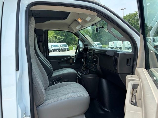 2026 Chevrolet Express 3500 Work Van Cutaway