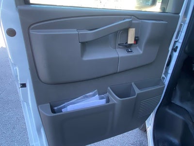 2025 Chevrolet Express 3500 Cutaway Cutaway