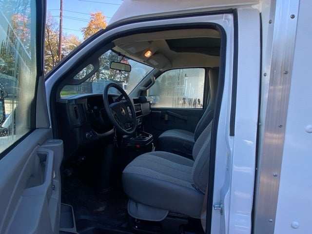 2025 Chevrolet Express 3500 Cutaway Cutaway