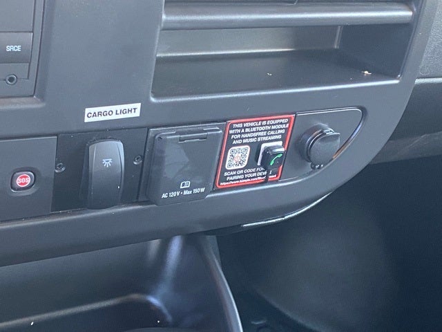 2025 Chevrolet Express 3500 Cutaway Cutaway