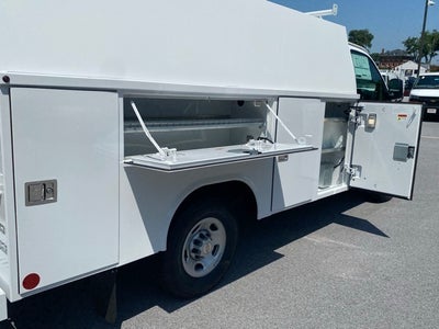 2025 Chevrolet Express 3500 Cutaway Cutaway