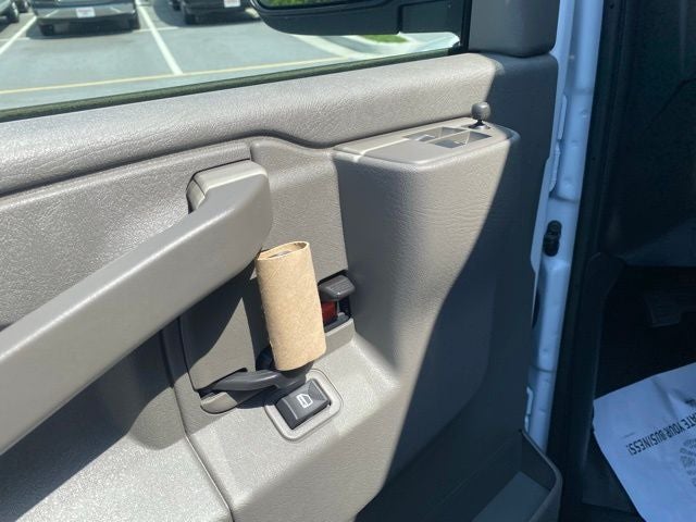 2025 Chevrolet Express 3500 Cutaway Cutaway