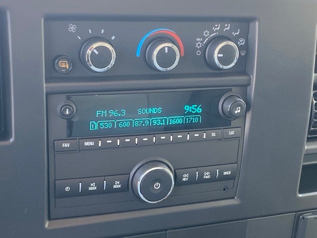 2025 Chevrolet Express 3500 Cutaway Cutaway