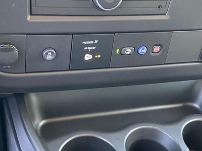 2025 Chevrolet Express 3500 Cutaway Cutaway