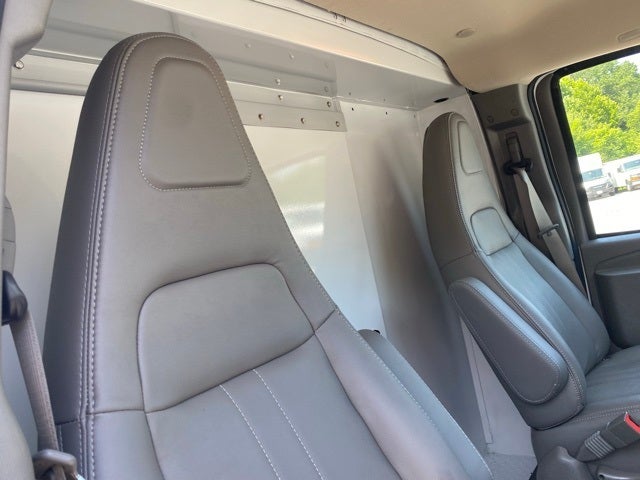 2025 Chevrolet Express 3500 Cutaway Cutaway