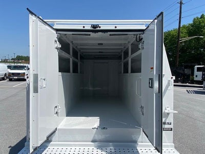 2025 Chevrolet Express 3500 Cutaway Cutaway