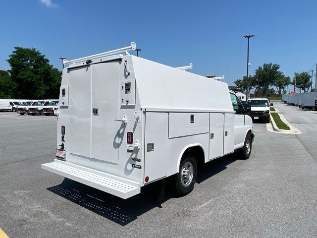 2025 Chevrolet Express 3500 Cutaway Cutaway