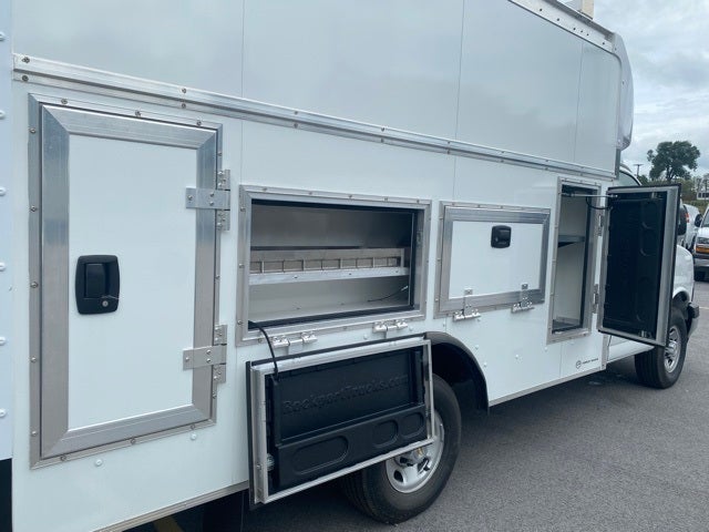2025 Chevrolet Express 3500 Cutaway Cutaway