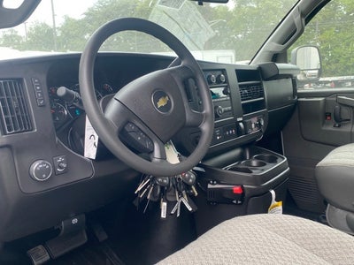 2025 Chevrolet Express 3500 Cutaway Cutaway