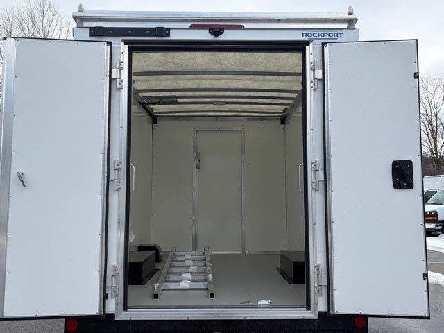 2025 Chevrolet Express 3500 Work Van Cutaway