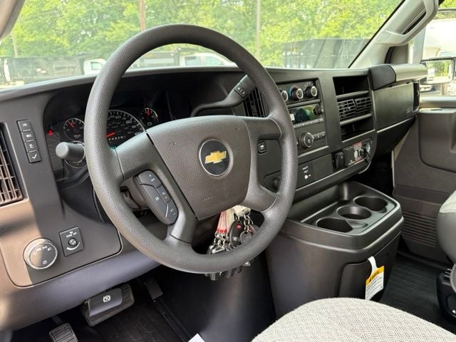 2026 Chevrolet Express 3500 Work Van Cutaway