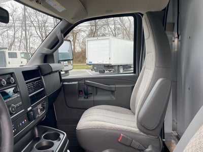 2025 Chevrolet Express 3500 Cutaway Cutaway