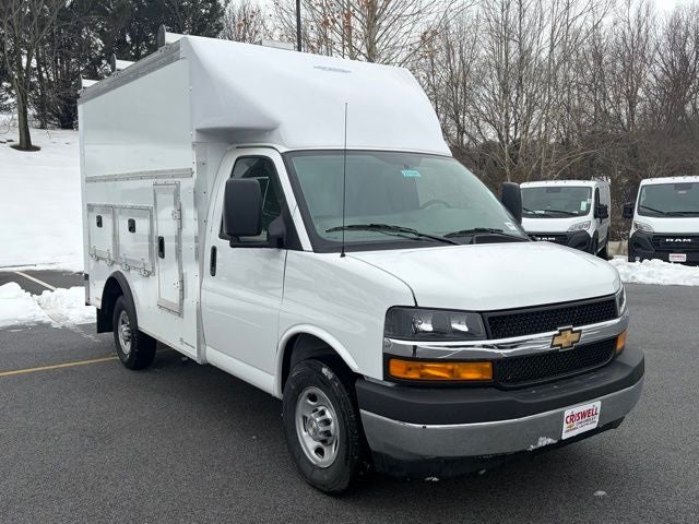 2025 Chevrolet Express 3500 Work Van Cutaway