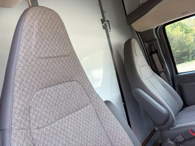 2026 Chevrolet Express 3500 Work Van Cutaway