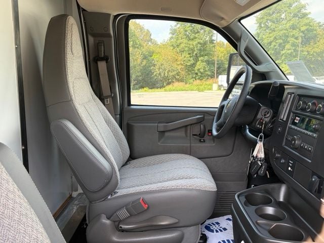 2026 Chevrolet Express 3500 Work Van Cutaway