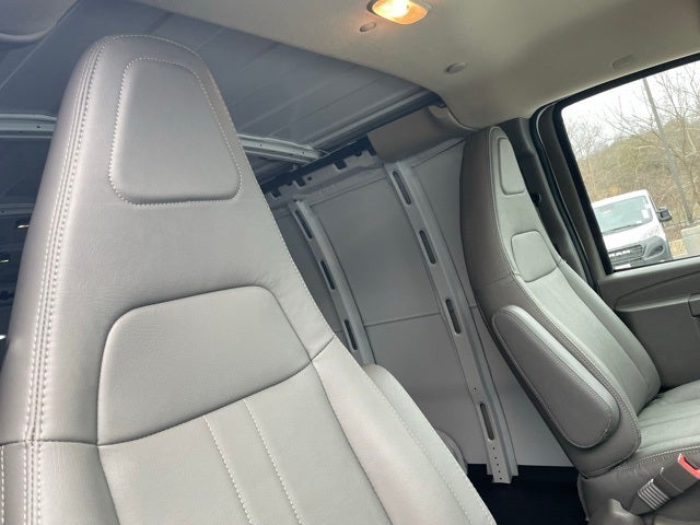 2025 Chevrolet Express 2500 Work Van Cargo