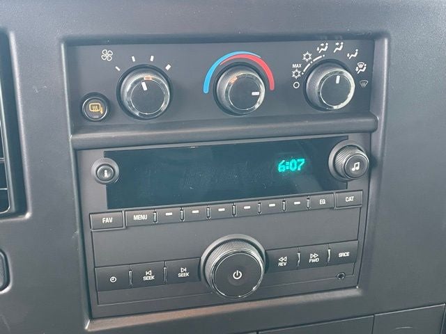 2025 Chevrolet Express 2500 Work Van Cargo